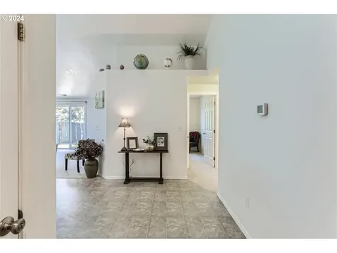 3593 Ne Hembree Street Mcminnville OR 97128