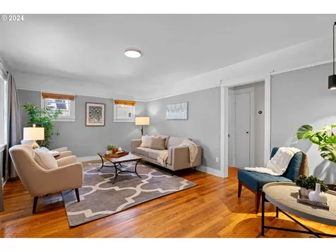6552 NE 6th Avenue Portland OR 97211