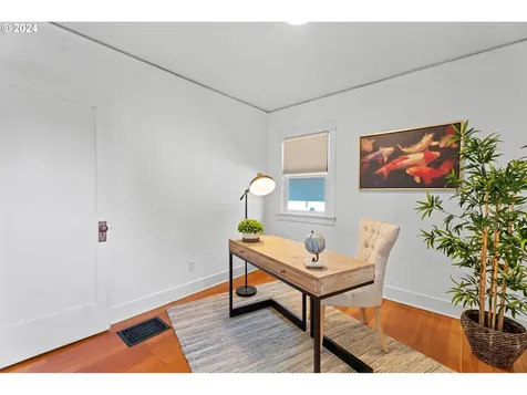 6552 NE 6th Avenue Portland OR 97211