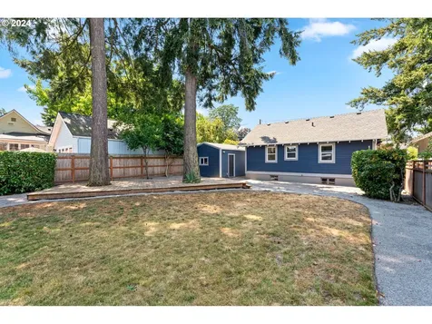 6552 NE 6th Avenue Portland OR 97211