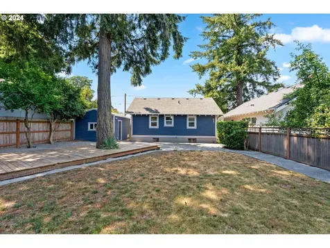 6552 NE 6th Avenue Portland OR 97211