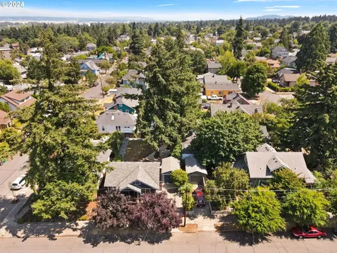 6552 NE 6th Avenue Portland OR 97211
