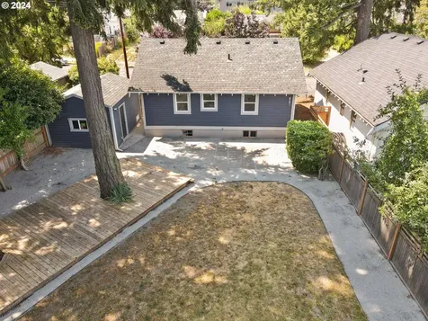 6552 NE 6th Avenue Portland OR 97211