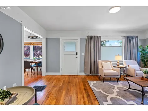 6552 NE 6th Avenue Portland OR 97211