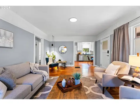 6552 NE 6th Avenue Portland OR 97211
