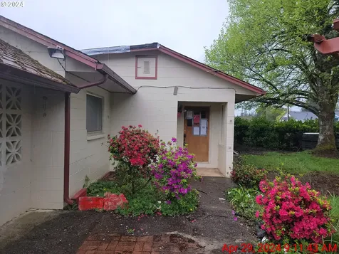 1772 N Fir Street Coquille OR 97423