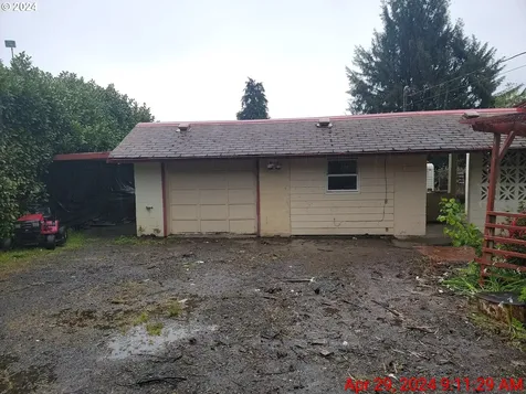 1772 N Fir Street Coquille OR 97423