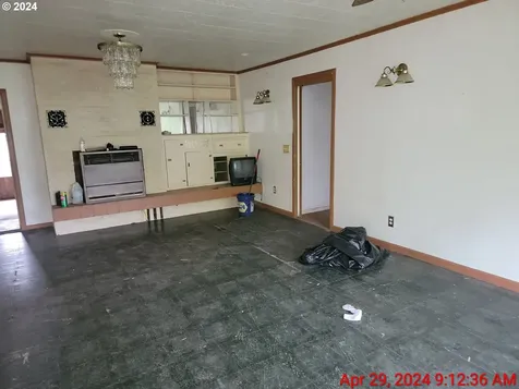 1772 N Fir Street Coquille OR 97423