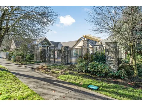 1704 SW 173rd Terrace Beaverton OR 97003