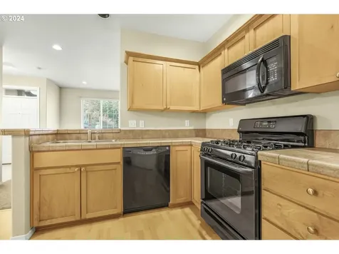 1704 SW 173rd Terrace Beaverton OR 97003