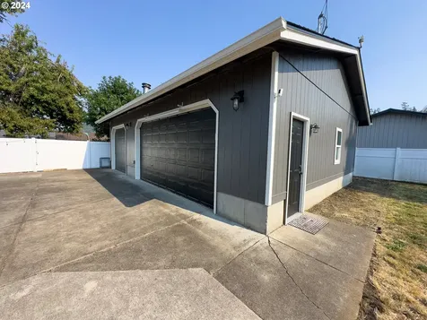 6875 A Street Springfield OR 97478