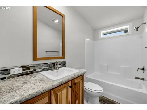 23002 NE 58th Street Vancouver WA 98682