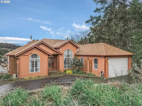 2470 NE Voyage Loop Lincoln City OR 97367