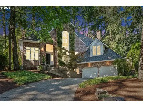 15459 Village Drive Lake Oswego OR 97034