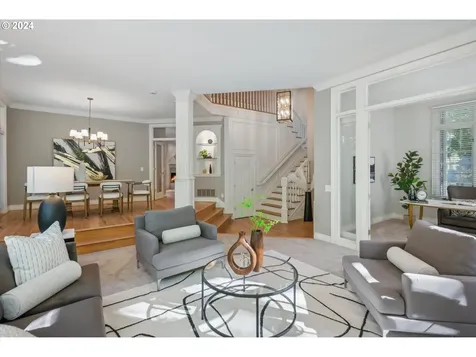 15459 Village Drive Lake Oswego OR 97034