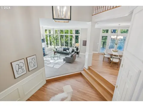 15459 Village Drive Lake Oswego OR 97034