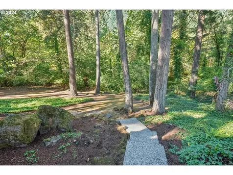 15459 Village Drive Lake Oswego OR 97034