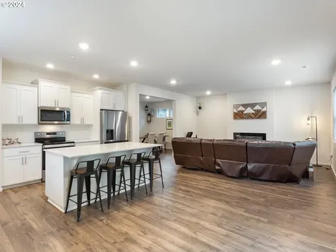 2801 N Pioneer Canyon Drive Ridgefield WA 98642