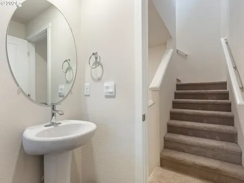 2801 N Pioneer Canyon Drive Ridgefield WA 98642