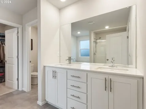 2801 N Pioneer Canyon Drive Ridgefield WA 98642