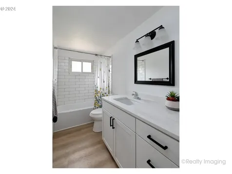 13647 SE Rhone Street Portland OR 97236