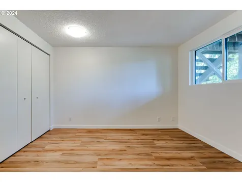 2225 Hawkins Lane Eugene OR 97405