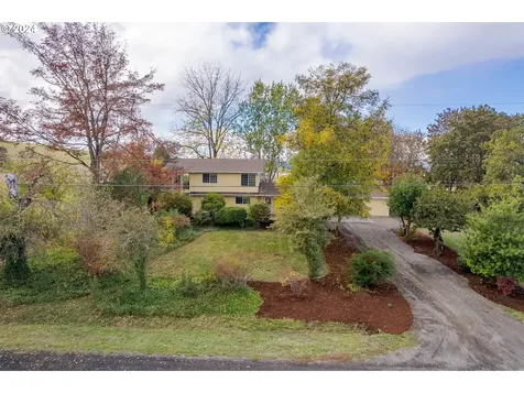 28794 Hillaire Street Eugene OR 97402