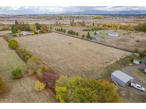 28794 Hillaire Street Eugene OR 97402
