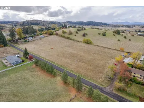 28794 Hillaire Street Eugene OR 97402