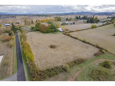 28794 Hillaire Street Eugene OR 97402