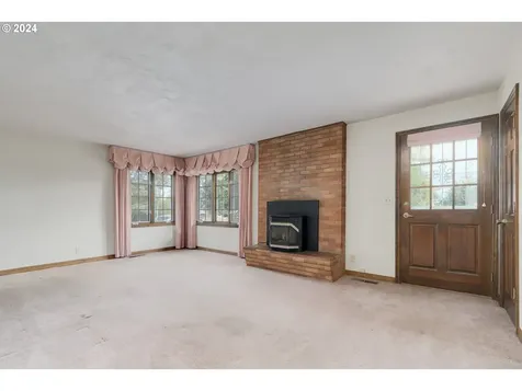 28794 Hillaire Street Eugene OR 97402