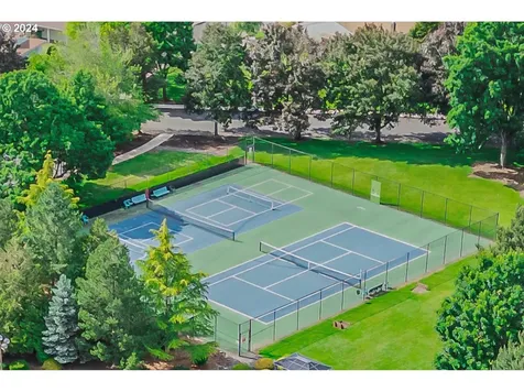 15625 Ne Summerplace Drive Portland OR 97230