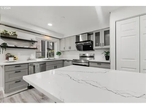 5611 Ne 38th Street Vancouver WA 98661