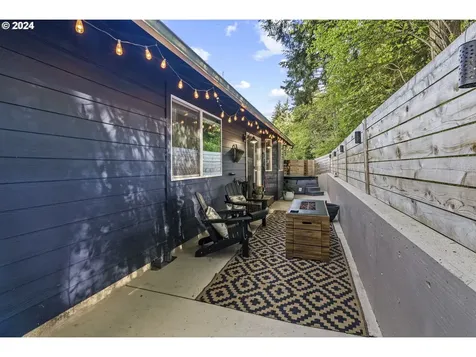 490 Apple Lane Kelso WA 98626