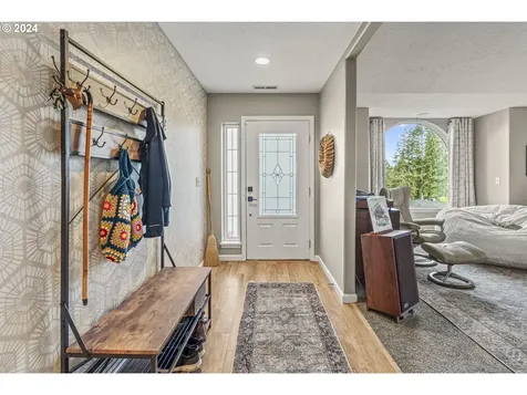490 Apple Lane Kelso WA 98626