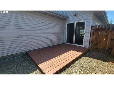 1865 Garfield Street North Bend OR 97459