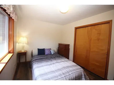 1865 Garfield Street North Bend OR 97459