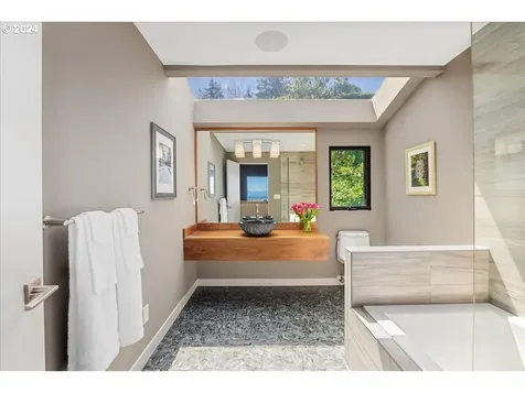 3025 Nw Monte Vista Terrace Portland OR 97210