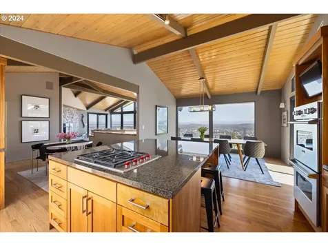 3025 Nw Monte Vista Terrace Portland OR 97210