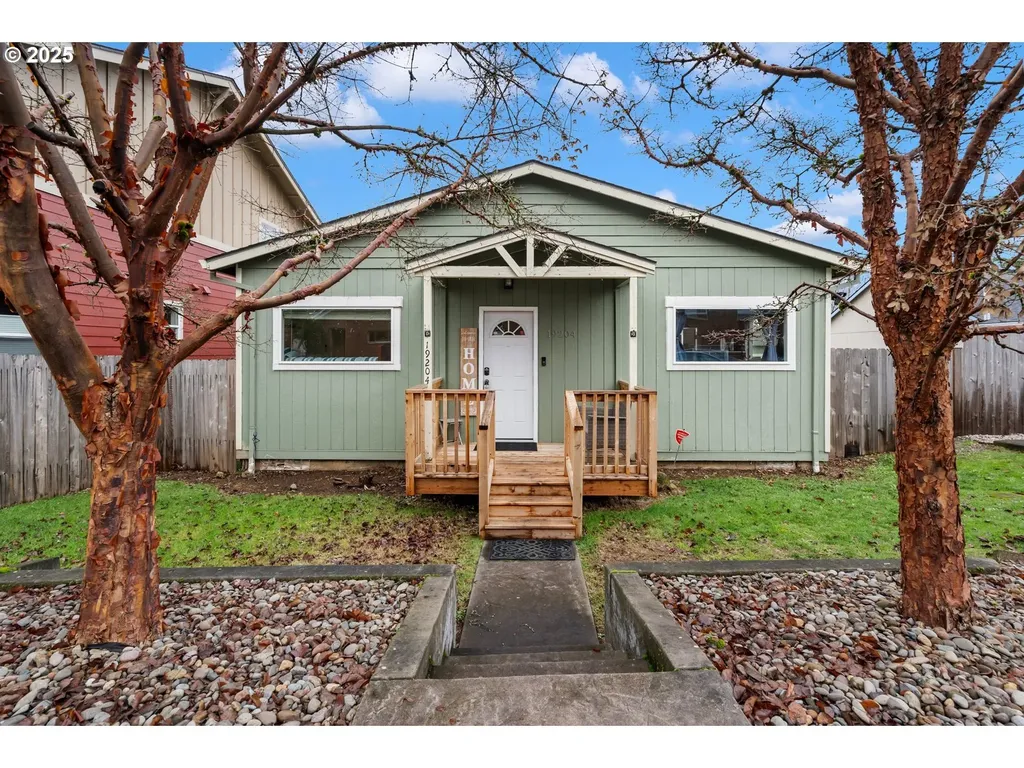 19204 Cokeron Drive Oregon City OR 97045