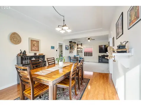 19204 Cokeron Drive Oregon City OR 97045