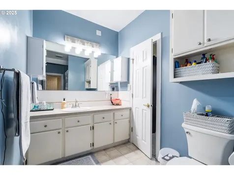 19204 Cokeron Drive Oregon City OR 97045