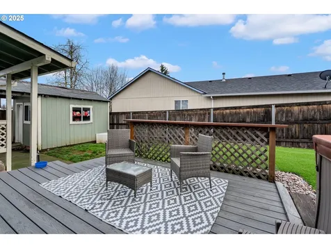 19204 Cokeron Drive Oregon City OR 97045