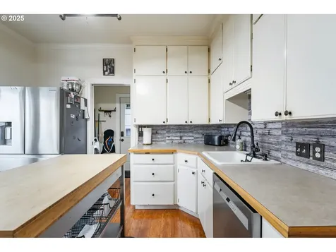 19204 Cokeron Drive Oregon City OR 97045