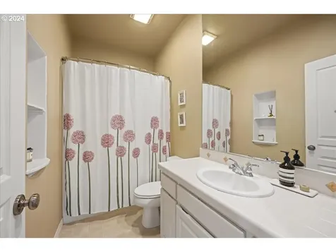 8135 Se 141st Avenue Portland OR 97236