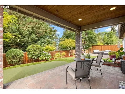 8135 Se 141st Avenue Portland OR 97236