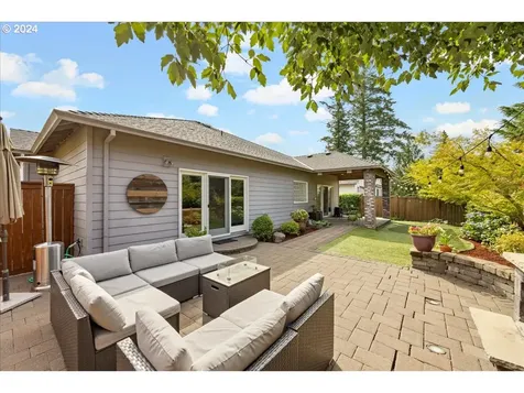 8135 Se 141st Avenue Portland OR 97236