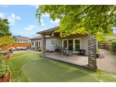 8135 Se 141st Avenue Portland OR 97236