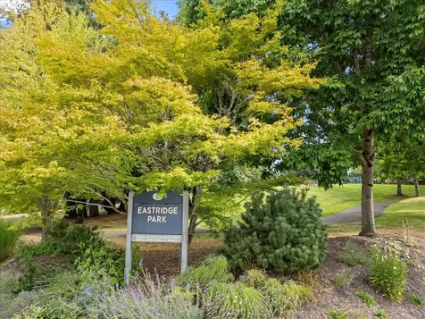 8135 Se 141st Avenue Portland OR 97236