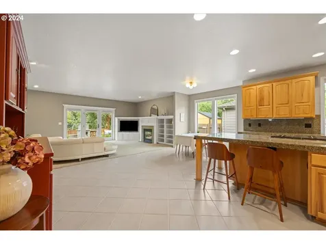 8135 Se 141st Avenue Portland OR 97236